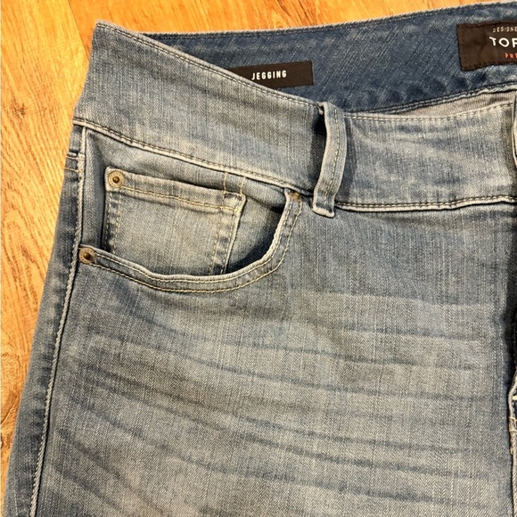 Torrid Skinny Premium High Rise Jegging Jeans - Medium Wash - Size 20 - Picture 4 of 5